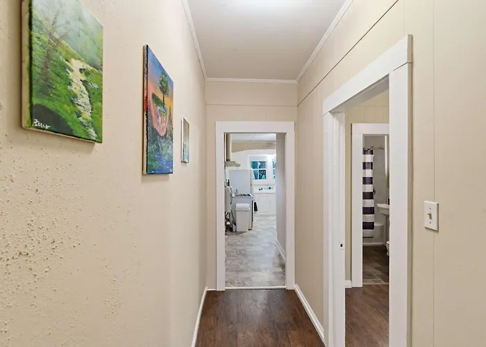 Cozy 1br W Kitchen & Laundry * Lafayette
